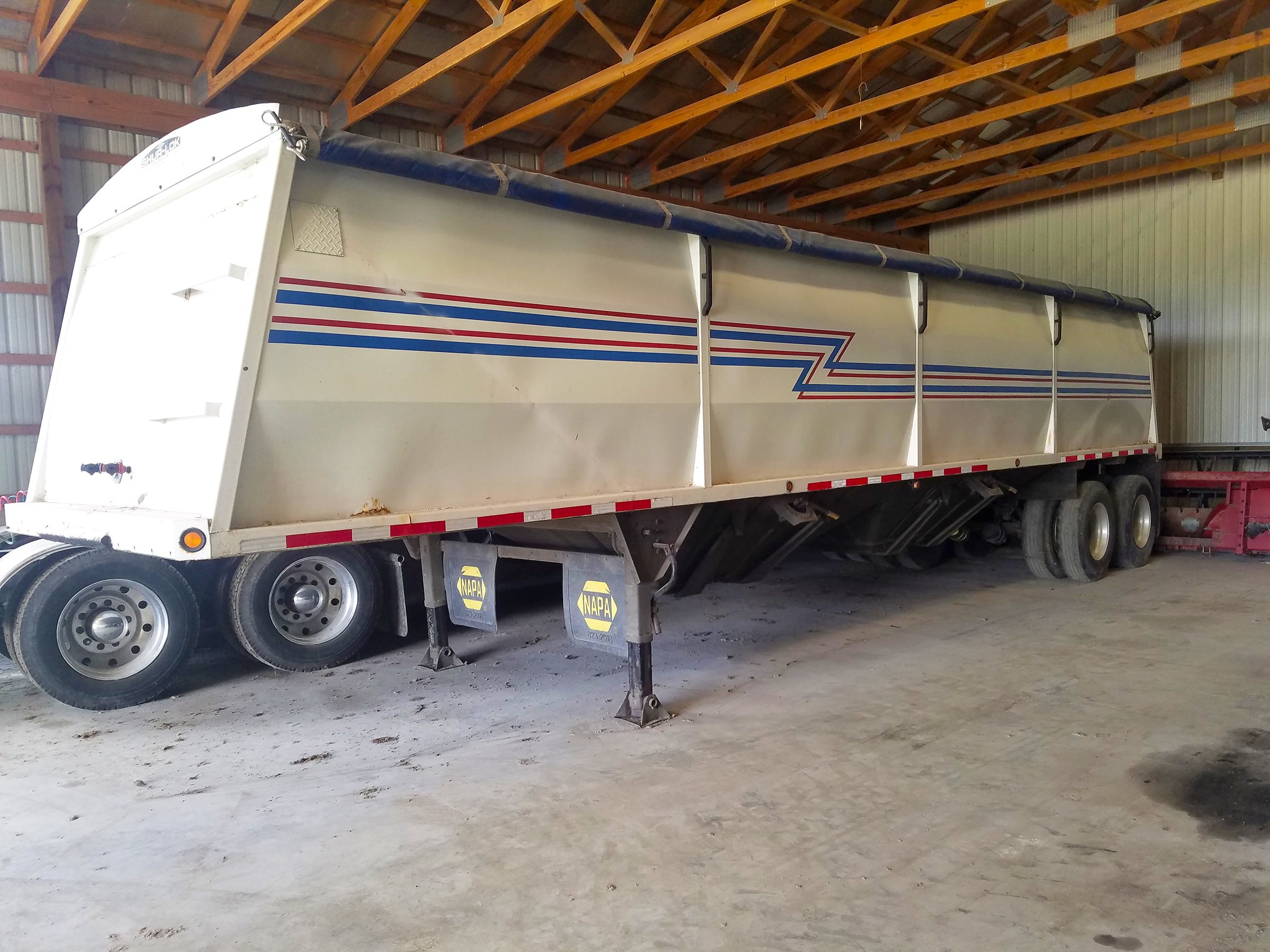 Property photo 14 - FARM EQUIPMENT RETIREMENT AUCTION IN WABASH COUNTY, INDIANA